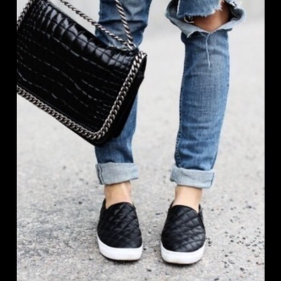 womens steve madden ecentrcq slip on casual shoe